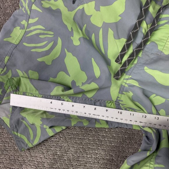 Patagonia Wavefarer Board Shorts Men's 34 Green Gray Floral tropical Swim - Picture 11 of 11